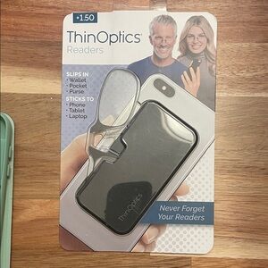 +1.50 ThinOptics Readers w/case